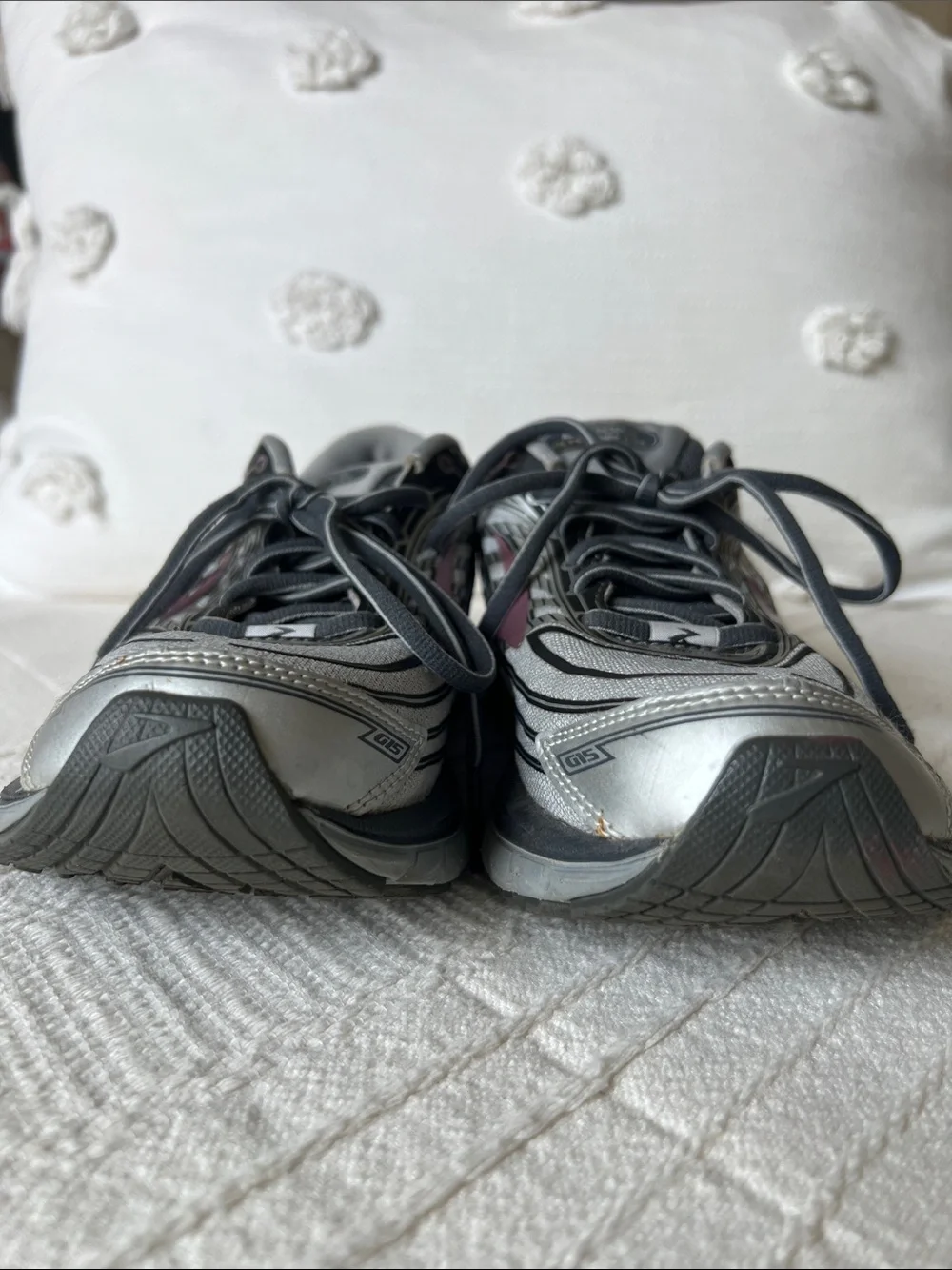 Brooks lightweight design